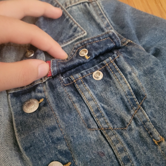 Levi's Trucker Denim Jacket - Picture 9 of 10